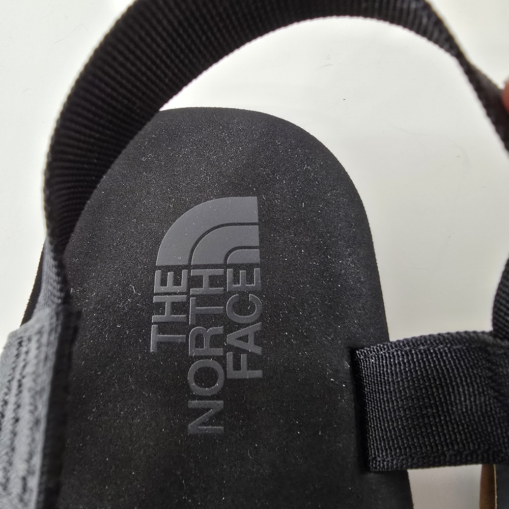 The North Face Skeena TNF Sandals Mens NEW NWT Sz 13 Black Lightweight Gorpcore - Picture 7 of 13